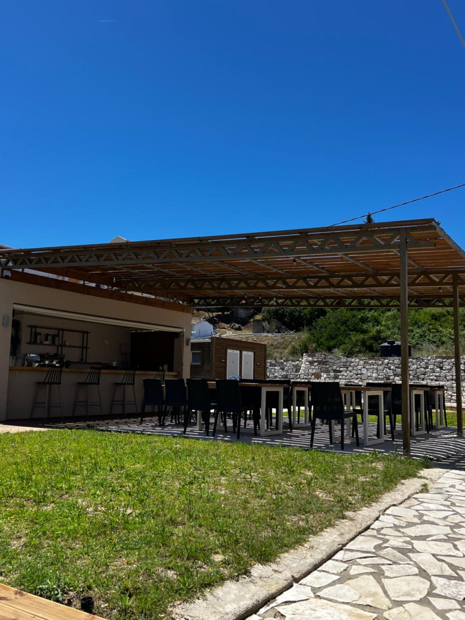 Nuevo Vista Bed & Breakfast Kávos