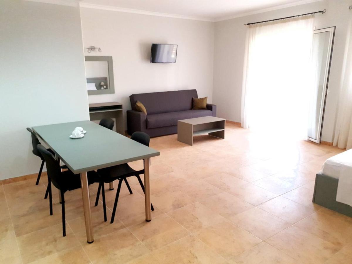 Nuevo Vista Bed & Breakfast Kávos